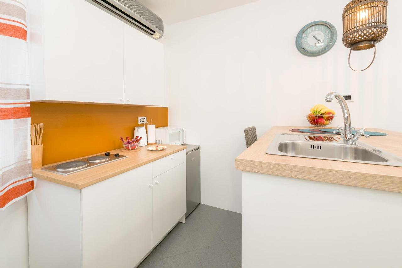 Studio Apartment Sesula Split Kültér fotó